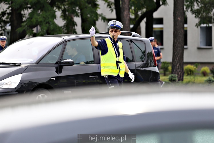 Wojewódzkie eliminacje konkursu ?Policjant Ruchu Drogowego?