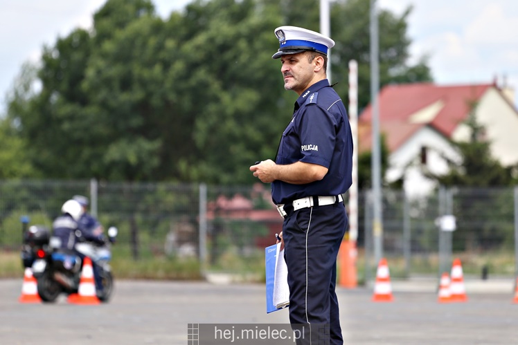 Wojewódzkie eliminacje konkursu ?Policjant Ruchu Drogowego?