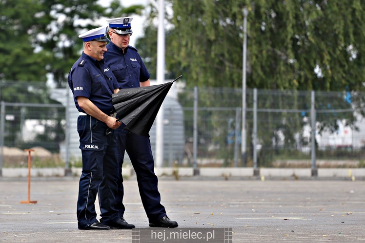 Wojewódzkie eliminacje konkursu ?Policjant Ruchu Drogowego?