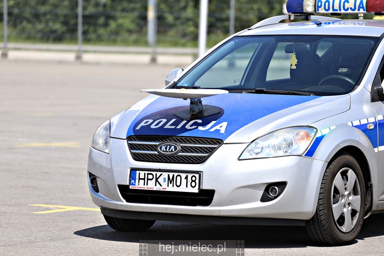 Wojewódzkie eliminacje konkursu ?Policjant Ruchu Drogowego?