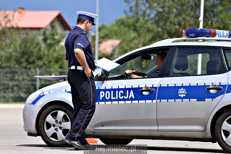 Wojewódzkie eliminacje konkursu ?Policjant Ruchu Drogowego?