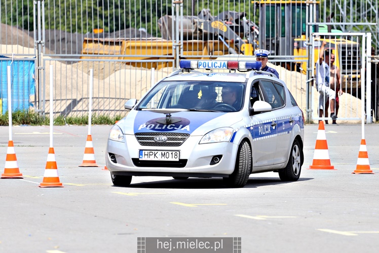 Wojewódzkie eliminacje konkursu ?Policjant Ruchu Drogowego?