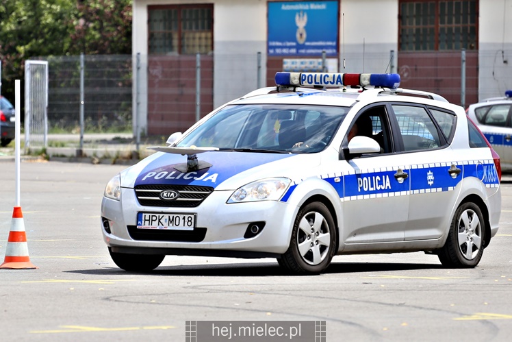 Wojewódzkie eliminacje konkursu ?Policjant Ruchu Drogowego?