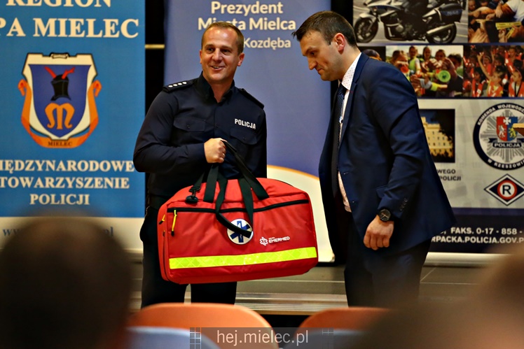 Wojewódzkie eliminacje konkursu ?Policjant Ruchu Drogowego?