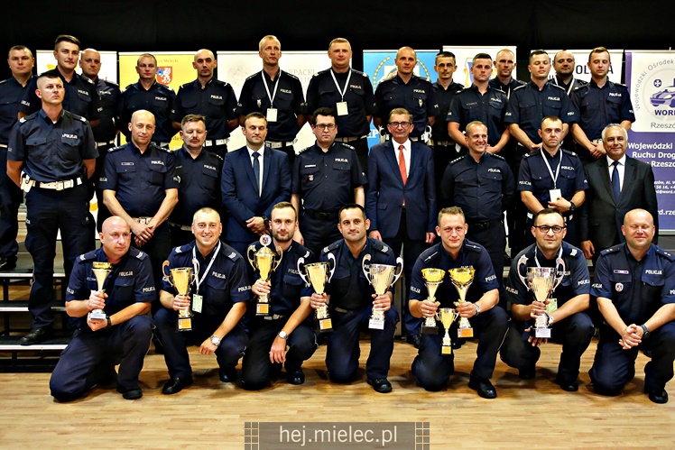 Wojewódzkie eliminacje konkursu ?Policjant Ruchu Drogowego?
