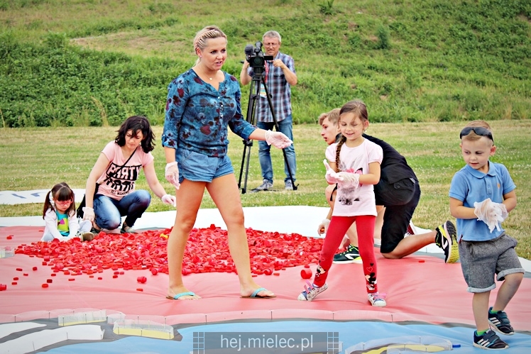 Powiatowe Powitanie Lata 2017: bicie rekordu Polski