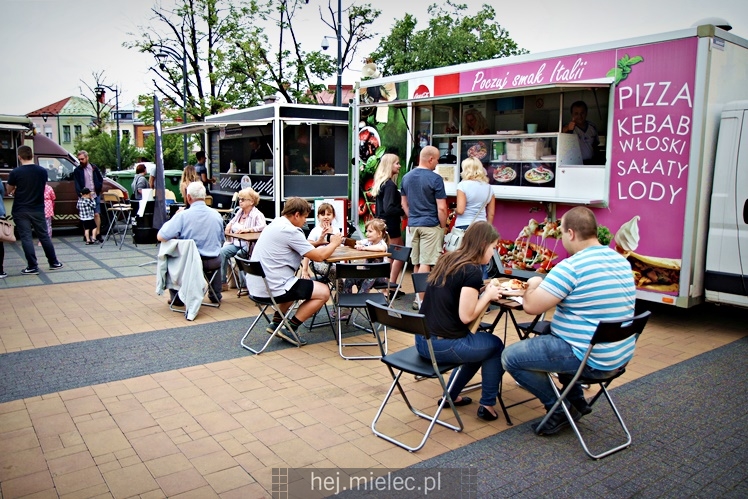 Pierwszy Zlot Food Trucków w Mielcu