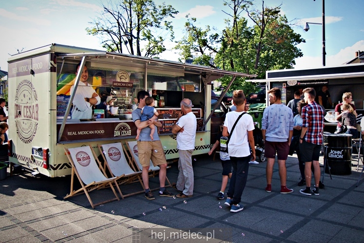 Pierwszy Zlot Food Trucków w Mielcu