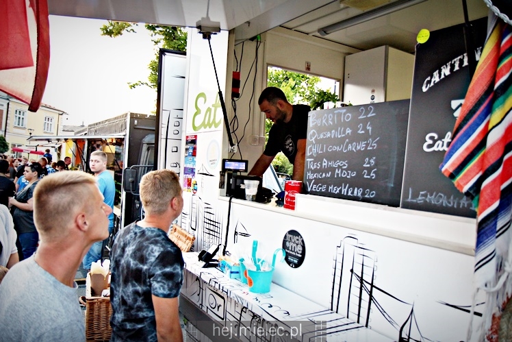 Pierwszy Zlot Food Trucków w Mielcu