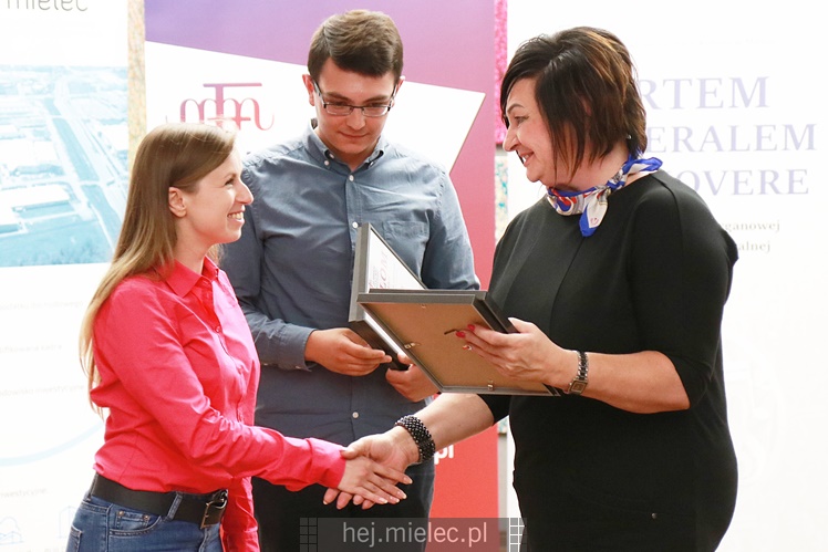 Artem cameralem promovere