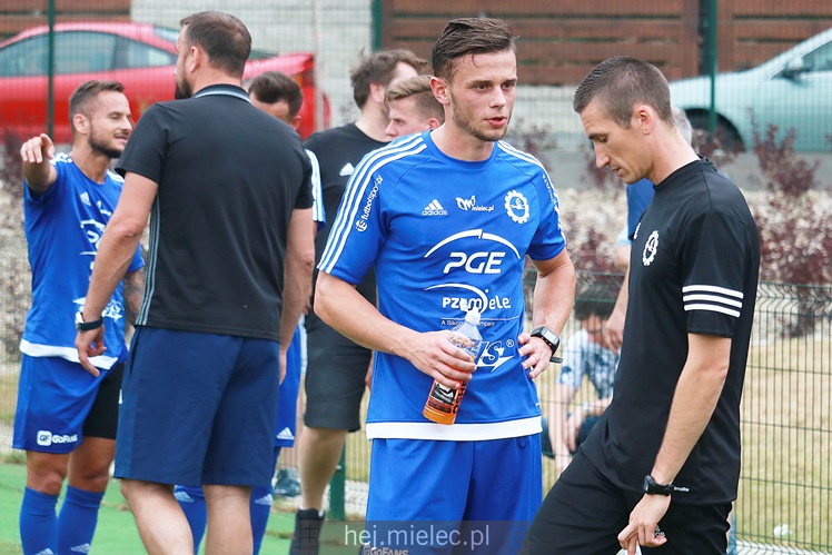 FKS Stal Mielec - Puszcza Niepołomice 0:0