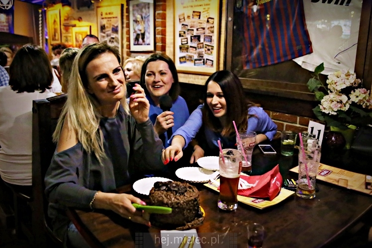 W Piwiarni Warka wielkie karaoke