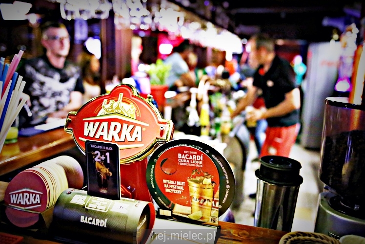 W Piwiarni Warka wielkie karaoke
