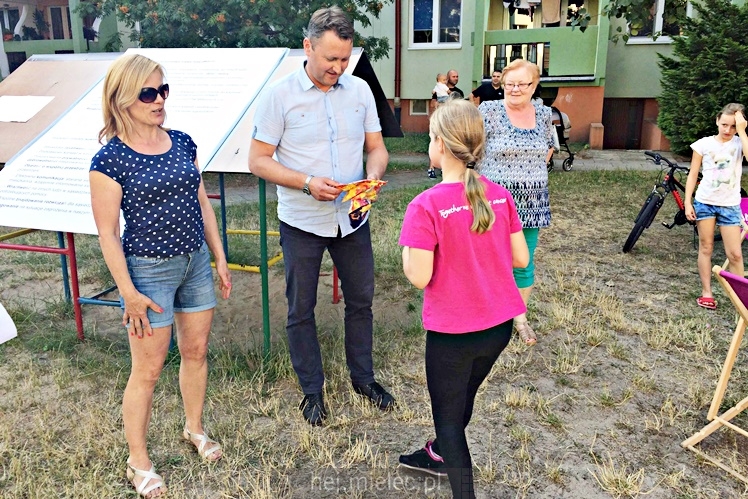 Pierwszy Dzień Sąsiada odbył się na Osiedlu Smoczka