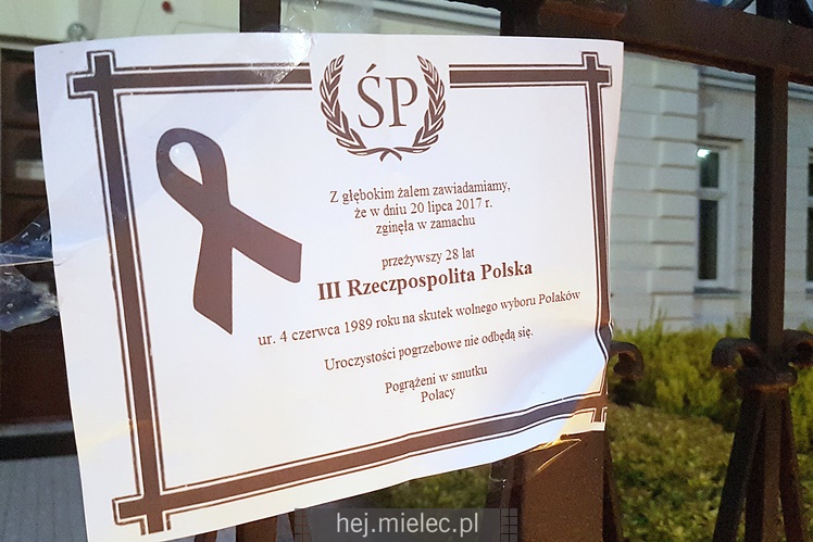 Trzeci protest pod Sądem w Mielcu