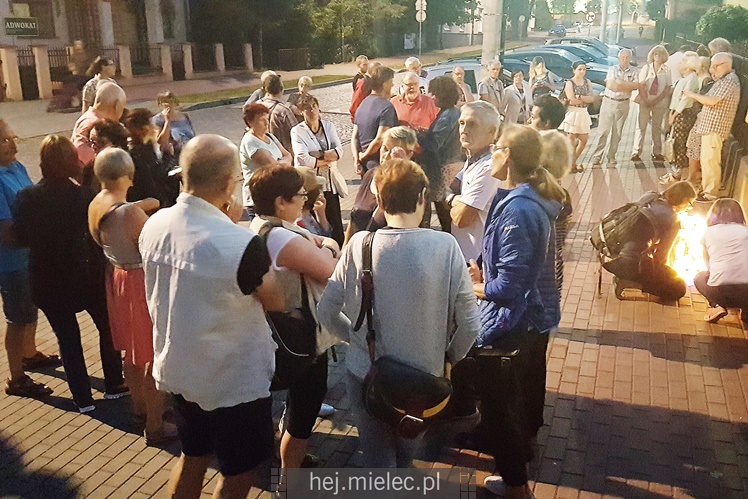 Trzeci protest pod Sądem w Mielcu