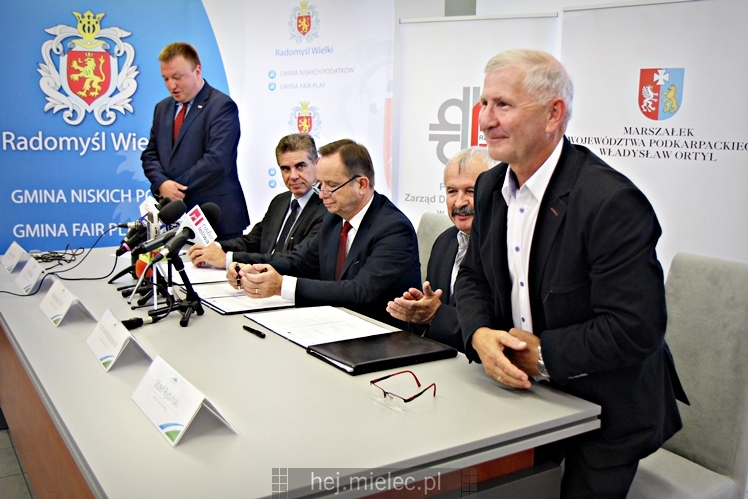 Podpisanie umowy na budowę obwodnicy Radomyśla Wielkiego