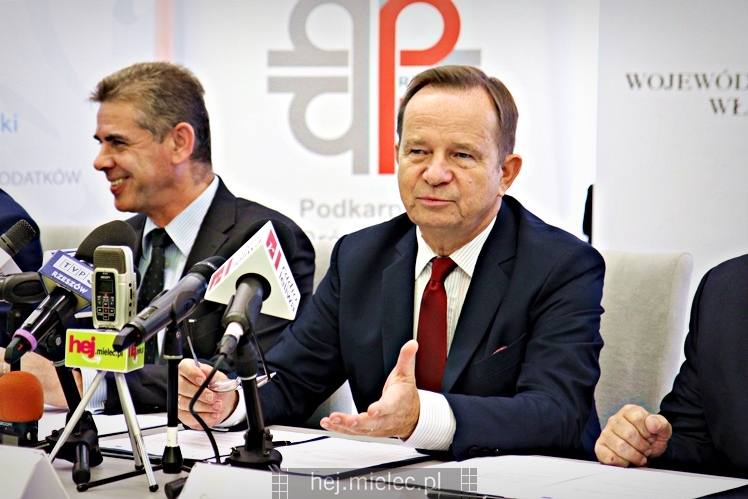 Podpisanie umowy na budowę obwodnicy Radomyśla Wielkiego
