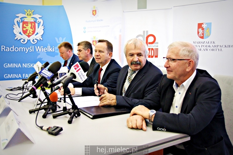 Podpisanie umowy na budowę obwodnicy Radomyśla Wielkiego