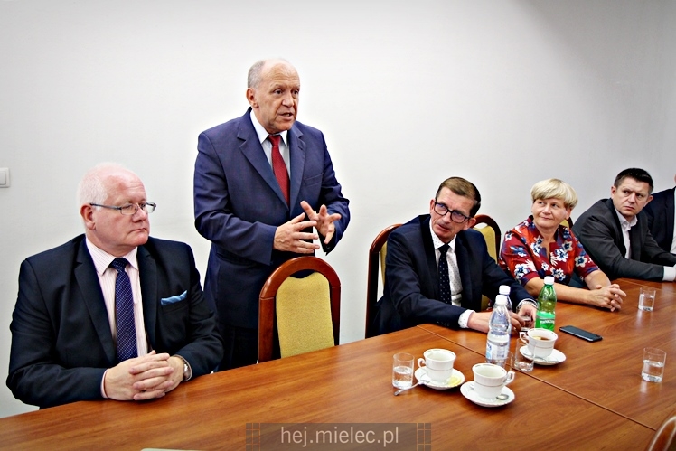 Podpisanie umowy na budowę obwodnicy Radomyśla Wielkiego