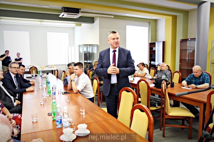 Podpisanie umowy na budowę obwodnicy Radomyśla Wielkiego