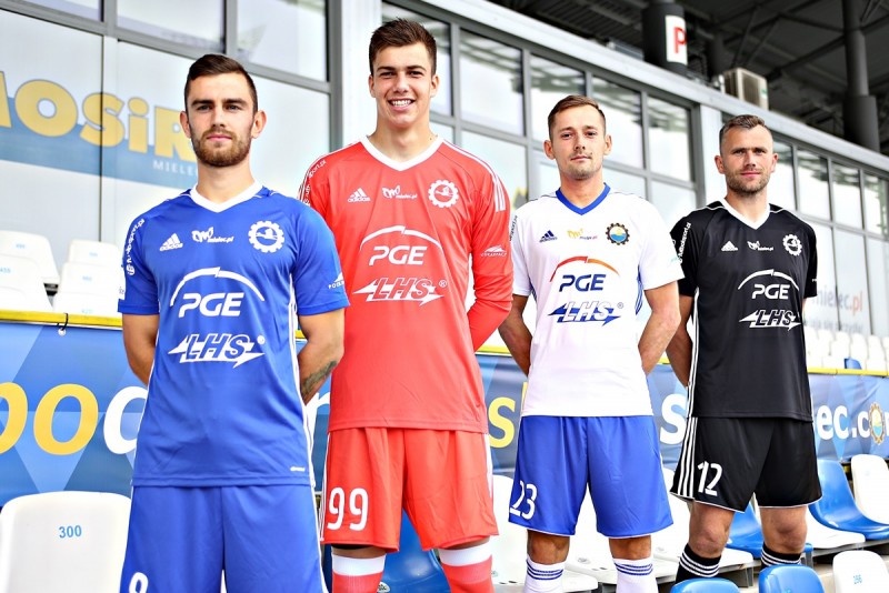 FKS Stal Mielec zaprezentowała stroje meczowe na jesień 2017