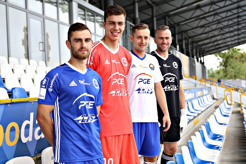 FKS Stal Mielec zaprezentowała stroje meczowe na jesień 2017