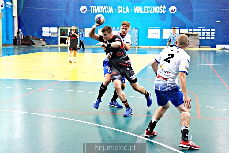 Sparing: SPR Stal Mielec ? Piotrkowianin Piotrków Trybunalski 25:25