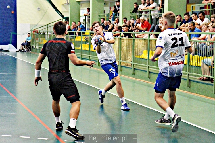 Sparing: SPR Stal Mielec ? Piotrkowianin Piotrków Trybunalski 25:25