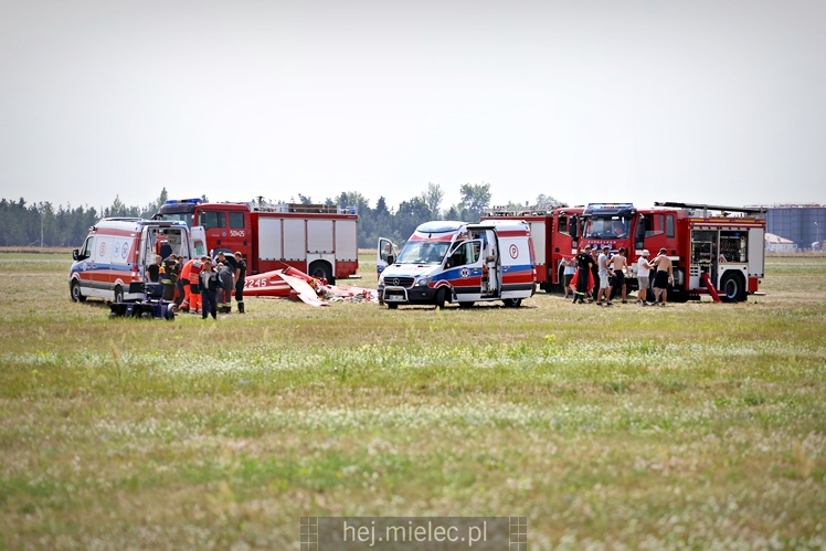 Szybowiec rozbił się na lotnisku! Pilot trafił do szpitala