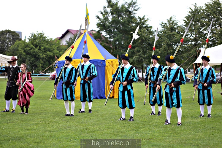 Piknik historyczny w Złotnikach