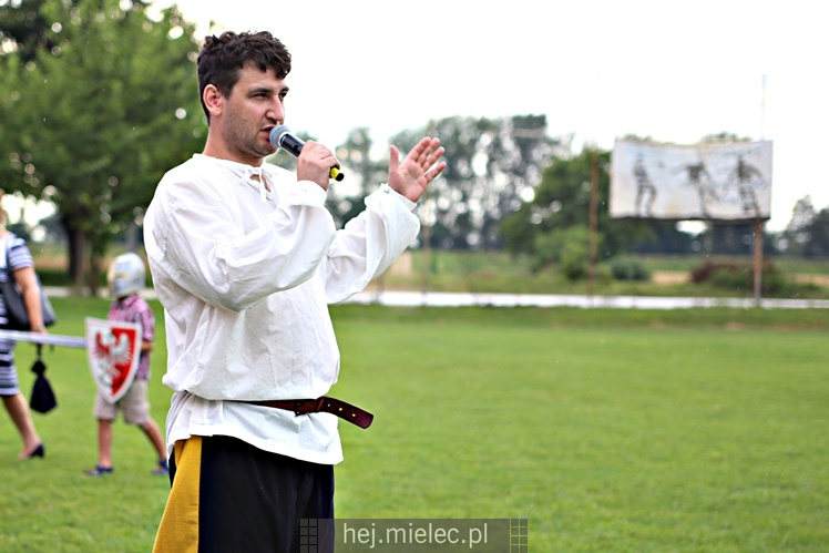 Piknik historyczny w Złotnikach