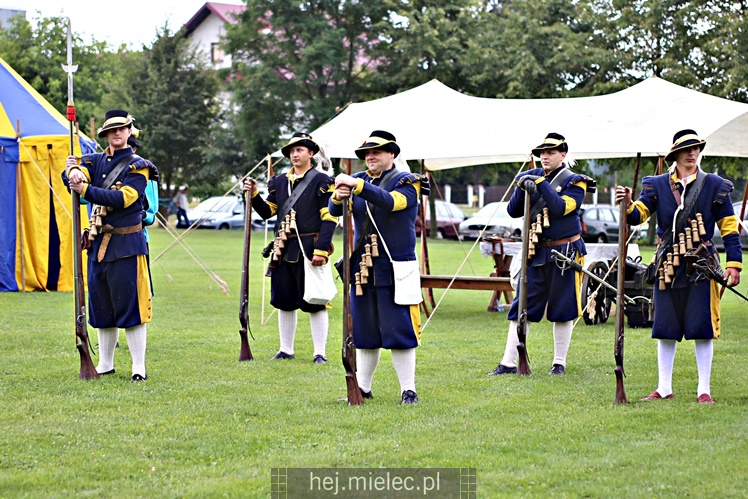 Piknik historyczny w Złotnikach