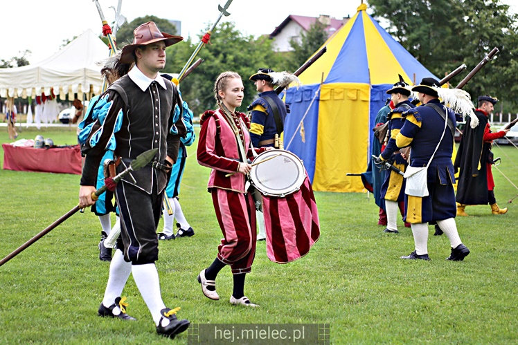 Piknik historyczny w Złotnikach