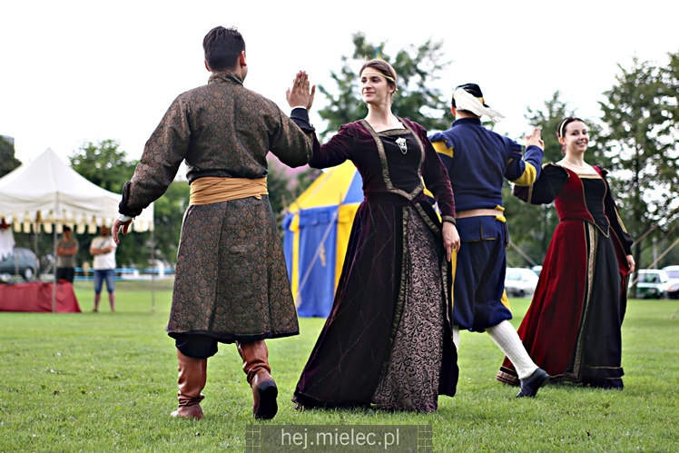 Piknik historyczny w Złotnikach