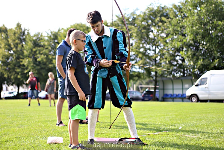 Piknik historyczny w Złotnikach