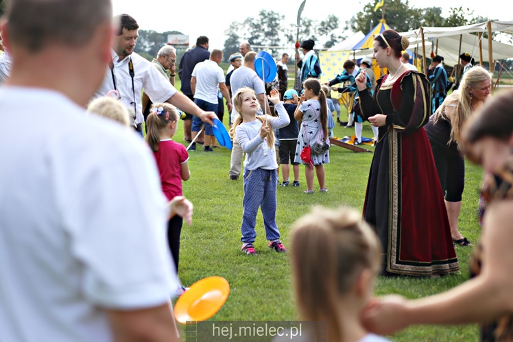 Piknik historyczny w Złotnikach