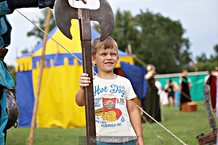 Piknik historyczny w Złotnikach