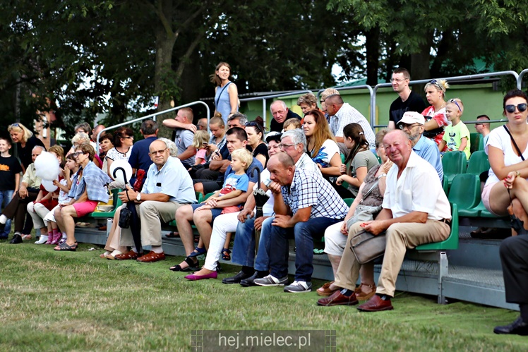 Piknik historyczny w Złotnikach