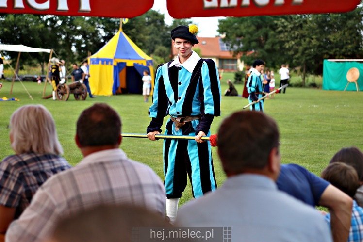 Piknik historyczny w Złotnikach