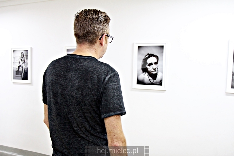 Wernisaż wystawy Macieja Pisuka ?Fotografie z Brzeskiej? w Galerii JARTE
