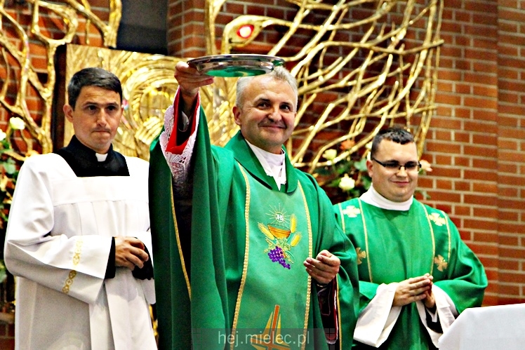 Ksiądz Bogusław Połeć nowym proboszczem parafii MBNP