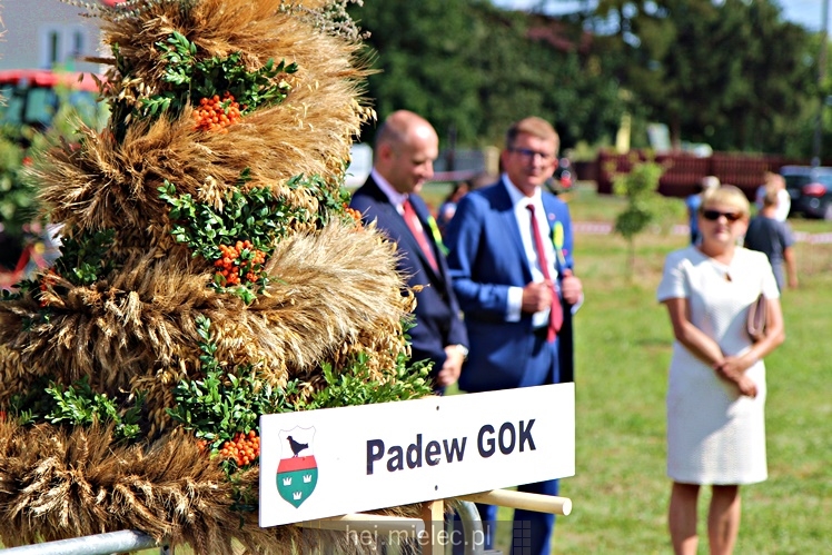 Dożynki gminy Padew Narodowa w miejscowości Pierzchne