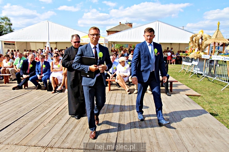 Dożynki gminy Padew Narodowa w miejscowości Pierzchne