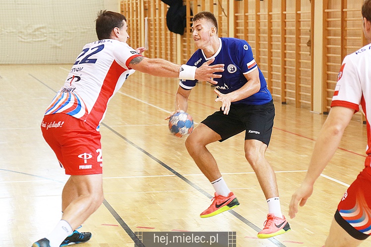 SPR Stal Mielec ? Azoty Puławy 28:31 (15:18)