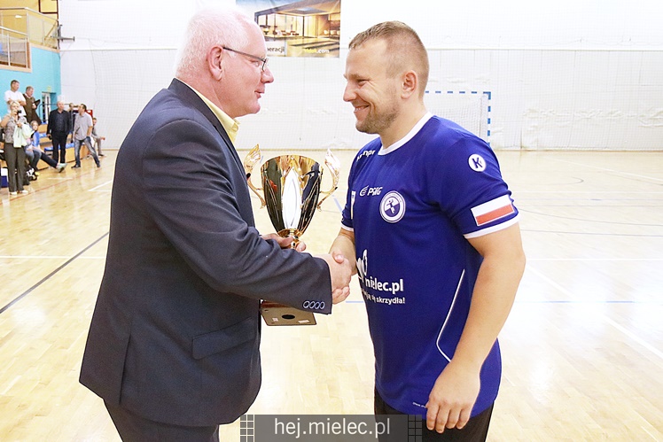 SPR Stal Mielec ? Azoty Puławy 28:31 (15:18)
