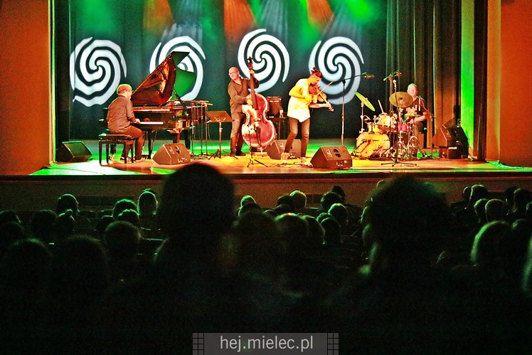Koncert MFM Adama Bałdycha i norweskiego Helge Lien Trio