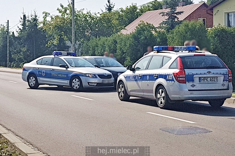 Kolizja z udziałem pojazdu straży miejskiej