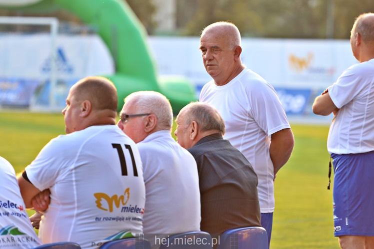 65 lat piłki ręcznej w Mielcu - mecz pokazowy