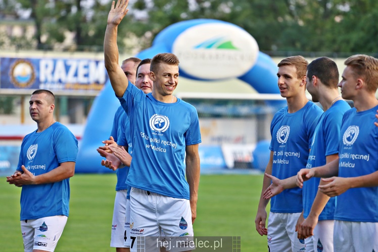 65 lat piłki ręcznej w Mielcu - mecz pokazowy